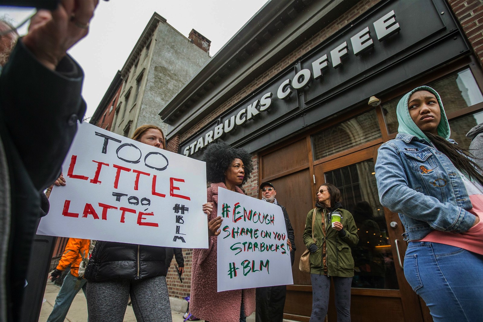 Stores Close To Open Eyes Near Northwest